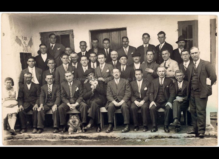 Grupo de electricistas e tranviarios do Porriño nunha comida do 1º de Maio. / José Moreira [1920 – 1936] / PROCEDENCIA: Arquivo Moreira